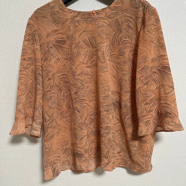 일본 브랜드의 패턴 블라우스