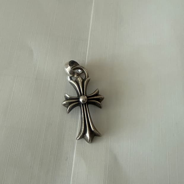 크롬하츠 베일 팬던트