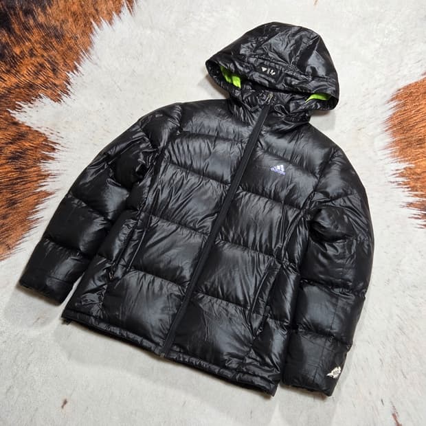 아디다스 핑크 로고 블랙 구스다운 경량 패딩