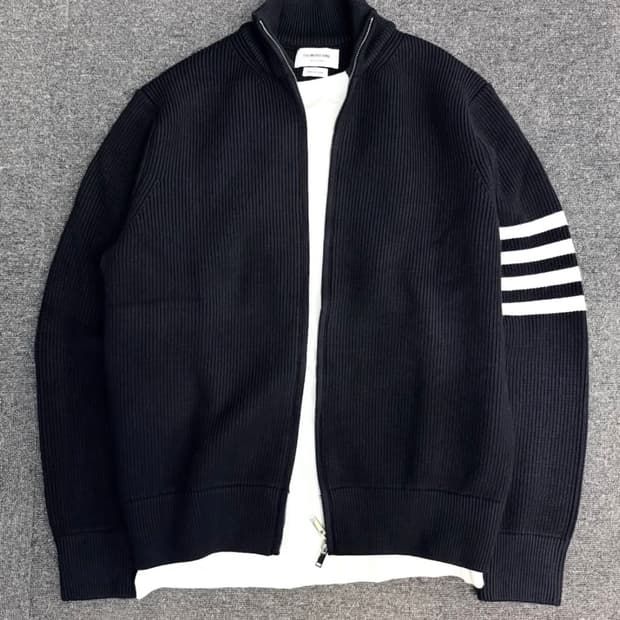 톰브라운 니트 집업