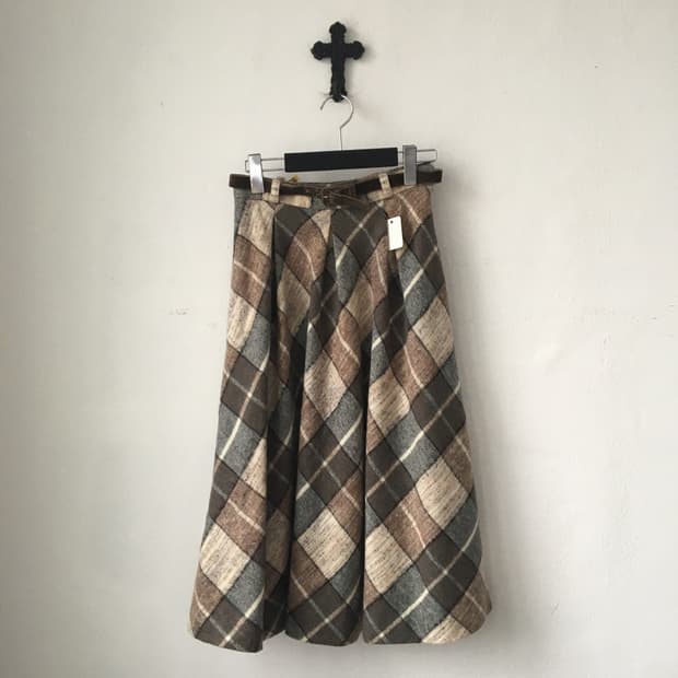 Belted check pattern woolen skirt