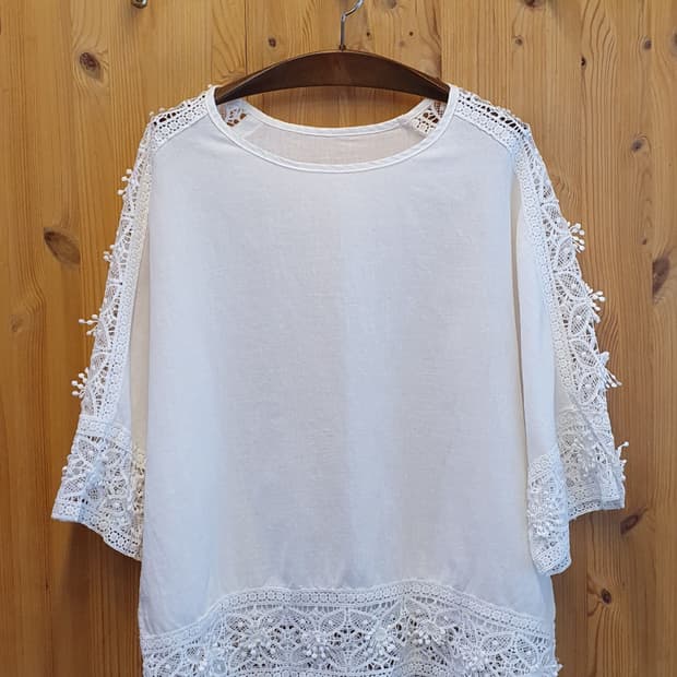 77/88.Linen 화이트 펀칭블라우스