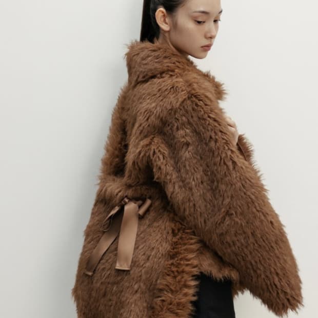 더티스 SLIT FLARE FUR JACKET