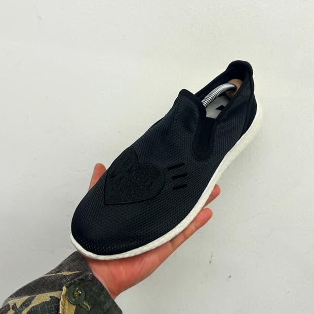 아디다스 휴먼메이드 슬립온 280