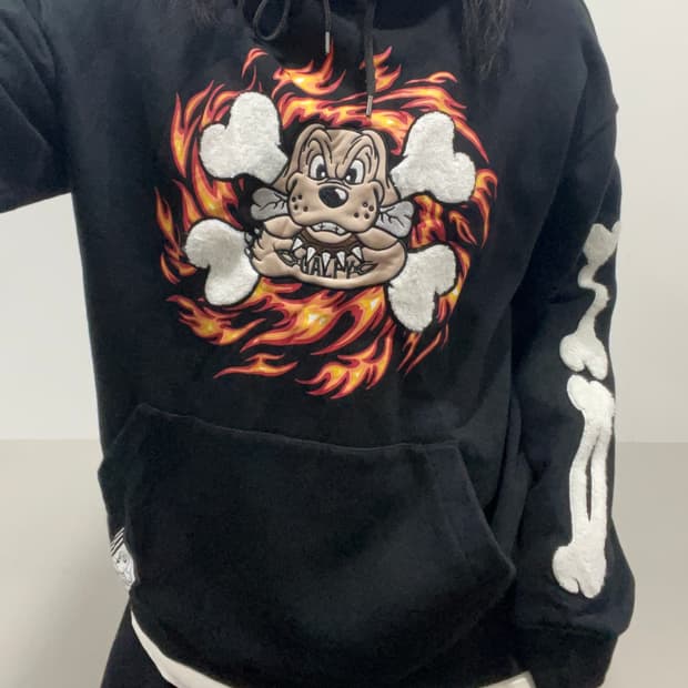 Jpn Galfy 갈피 플레임 도그 자수 스켈레톤 후드스웻셔츠