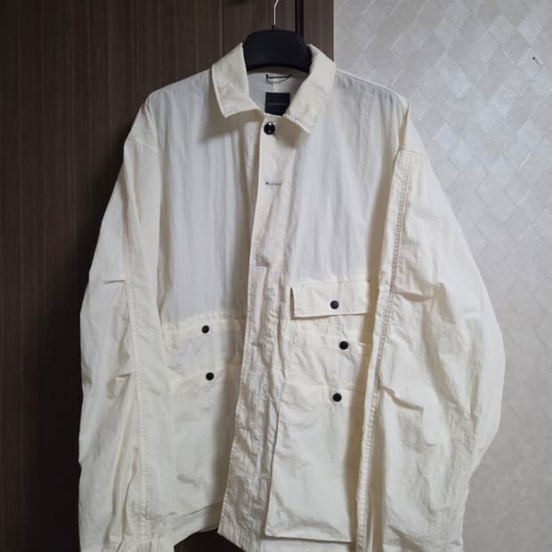 모이프 멀티 포켓 자켓