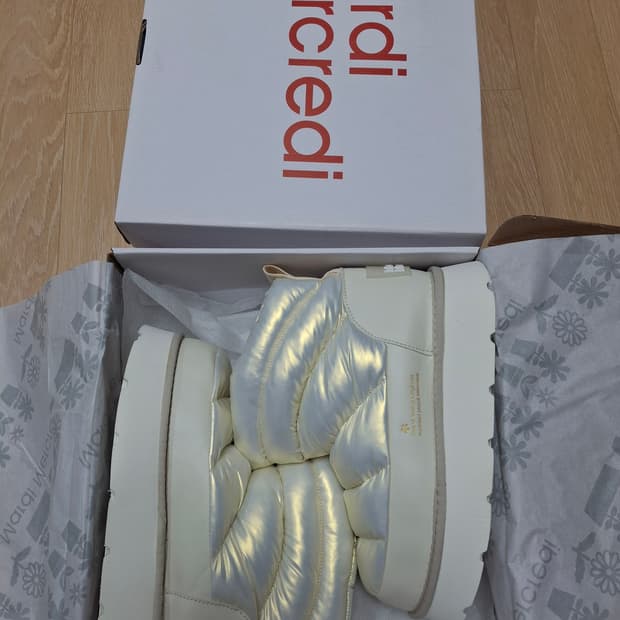 (마지막특가) 마르디 부츠 화이트 250 (새상품)