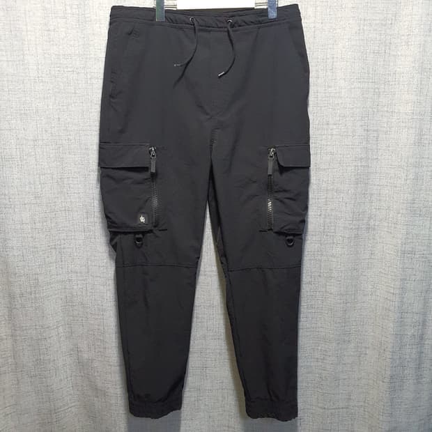 자라 DNWR 블랙 카고 조거팬츠   