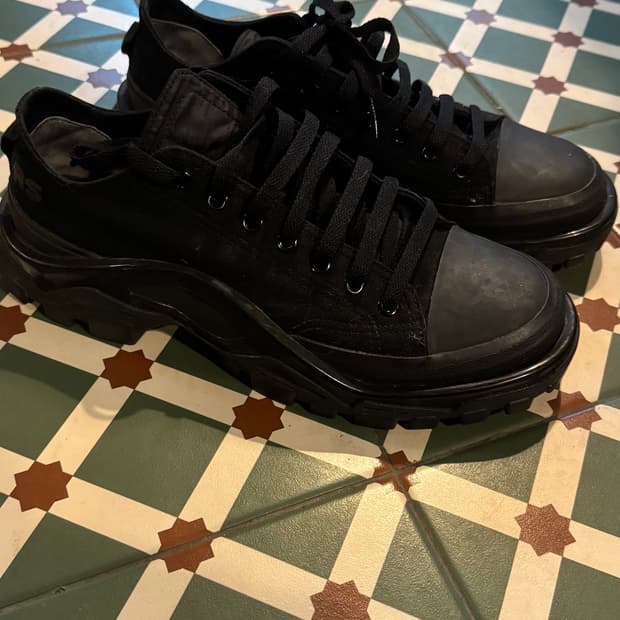 아디다스 x 라프 시몬스 뉴러너