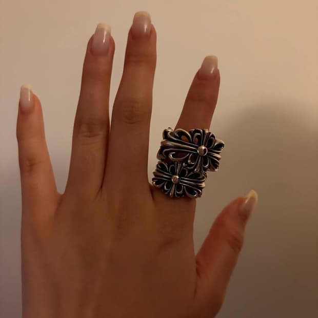 크롬하츠 더블플로랄 반지 두개 us7,us11 팝니다