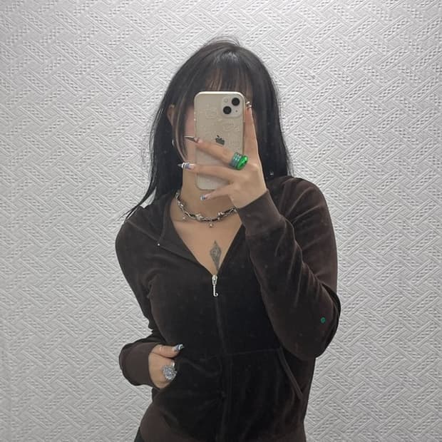 쥬시 꾸뛰르 모카무스 러블리힙 벨벳 후드집업 M C07946