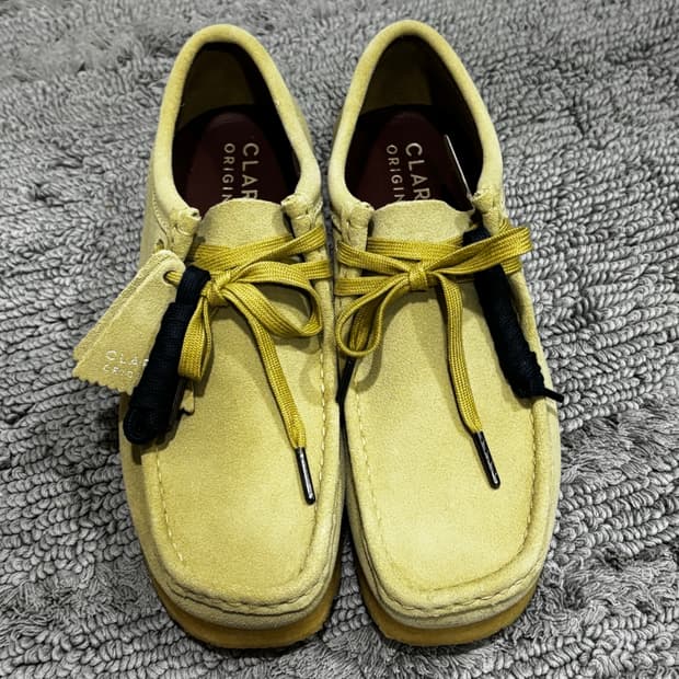 클락스 와랄비 메이플 스웨이드 240