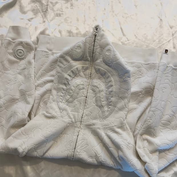 베이프 한정판 샤크 풀 집 후드집업 화이트 M