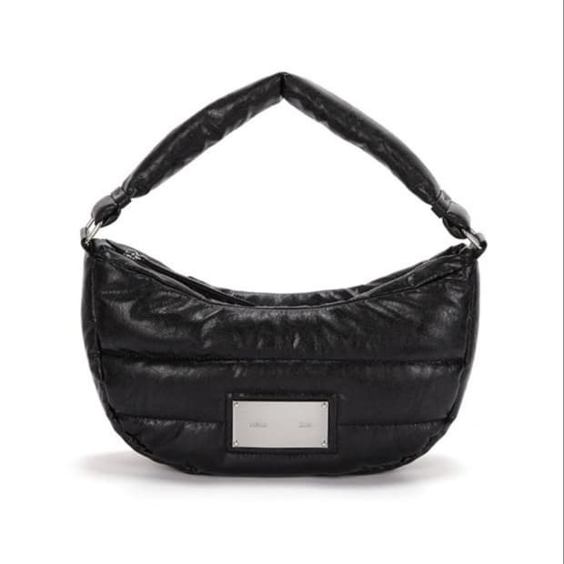 마뗑킴 하프문 패딩백