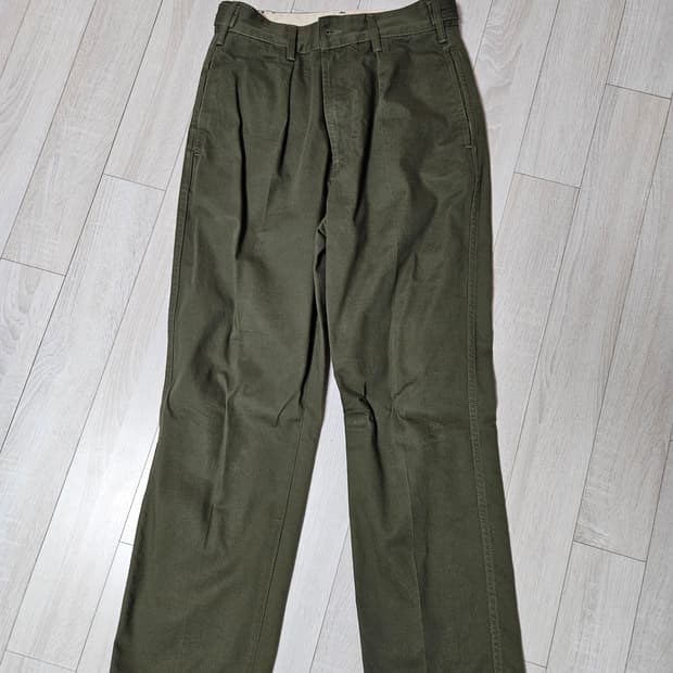 드레익스 게임스치노 카키 28