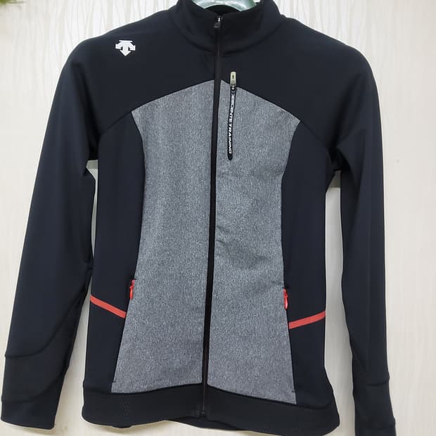 새상품 데쌍트 집업 자켓 트랙탑 트레이닝 자켓 여자 85