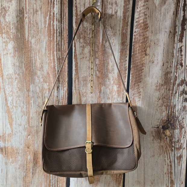 영국산 레더 게임백