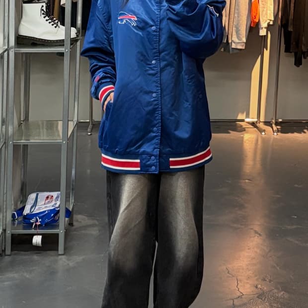 뉴에라 NFL 버팔로 빌스 빅로고 스타디움 점퍼 A1486