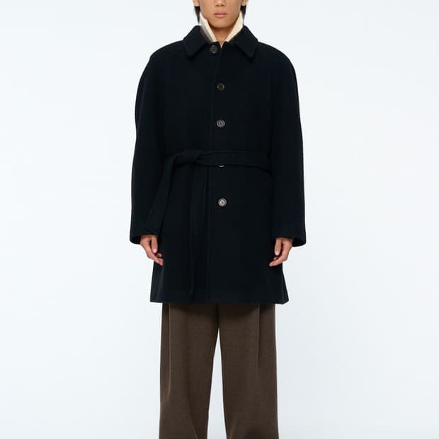 [M]아모멘토 25fw 레글런 코트 블랙