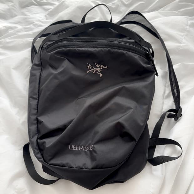 아크테릭스 헬리아드 15 백팩 블랙