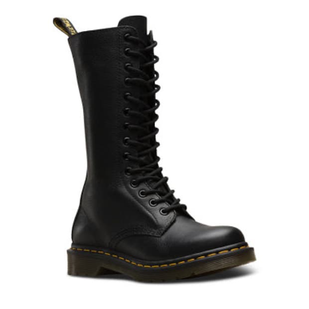 닥터마틴 1B99 UK5 240