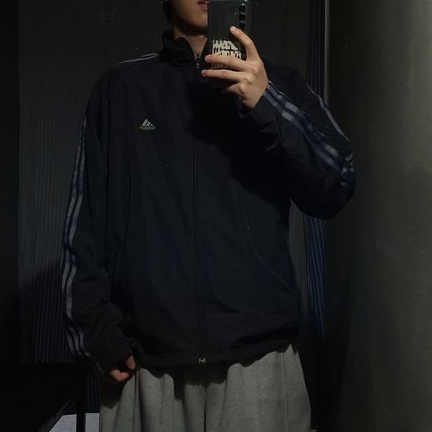 아디다스 00s 블랙 그레이 사이드라인 클리마365 올드스쿨 바람막이