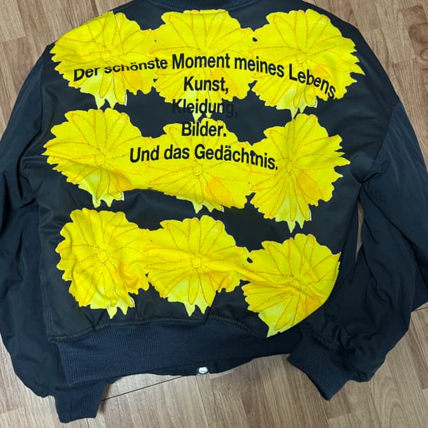 더뮤지엄비지터 플라워 쿤스트 프린티드 MA-1 L사이즈