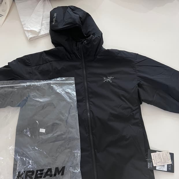 아크테릭스xxl 새상품 팝니당