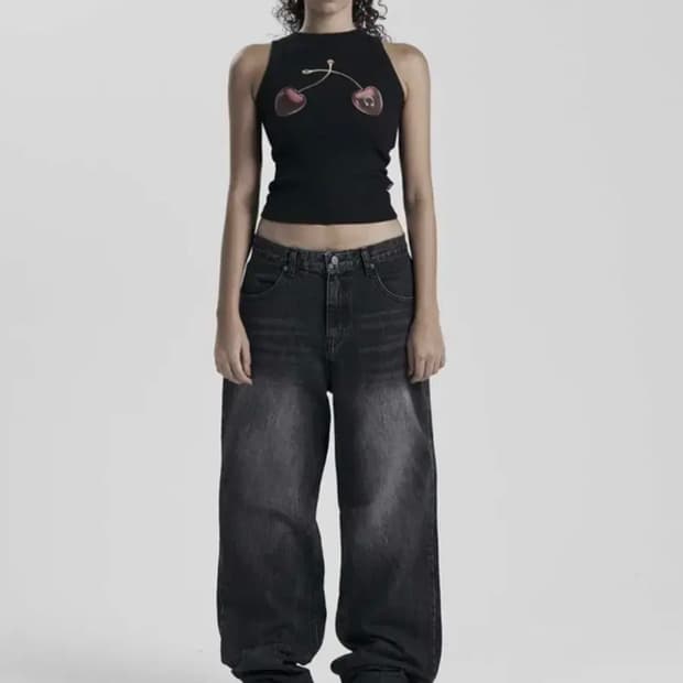 오도어 Nas raw wide denim in black