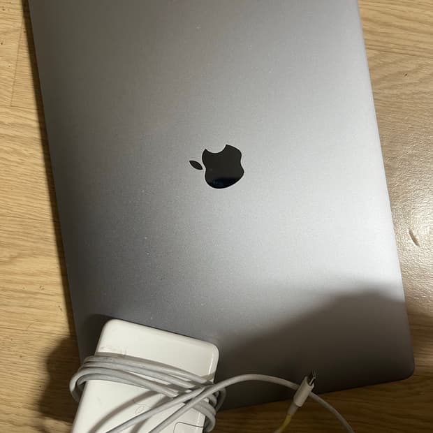 애플 맥북 프로 15인치 2019년형 i9 ram32gb 512gb