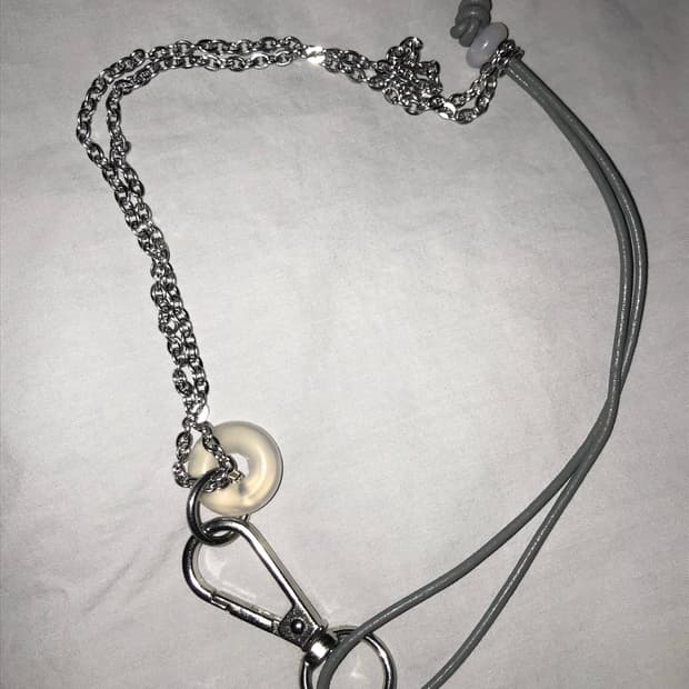 Alvastra Necklace (gray)