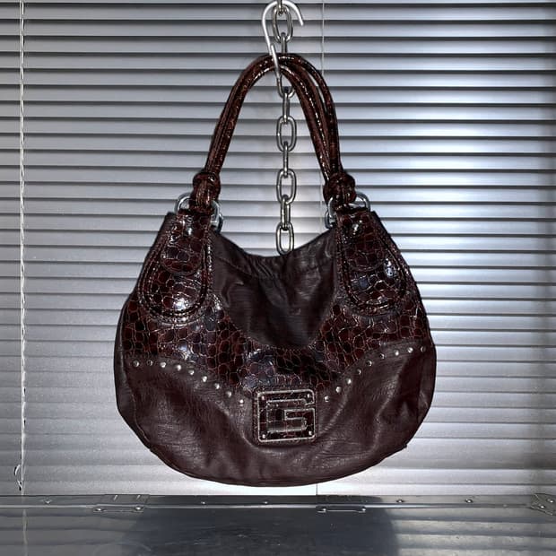 00s 빈티지 게스 브라운 크록 & 스터드 가방