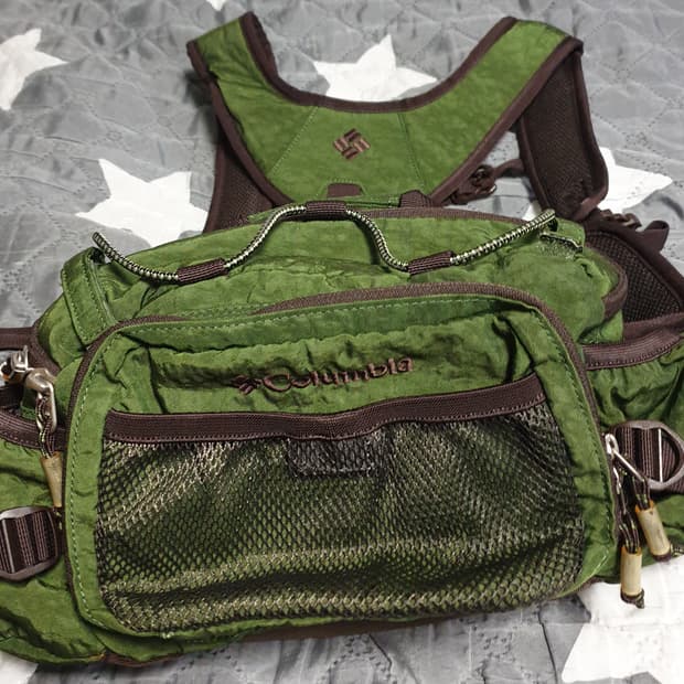 컬럼비아 등산용 숄더힙색 올리브 그린