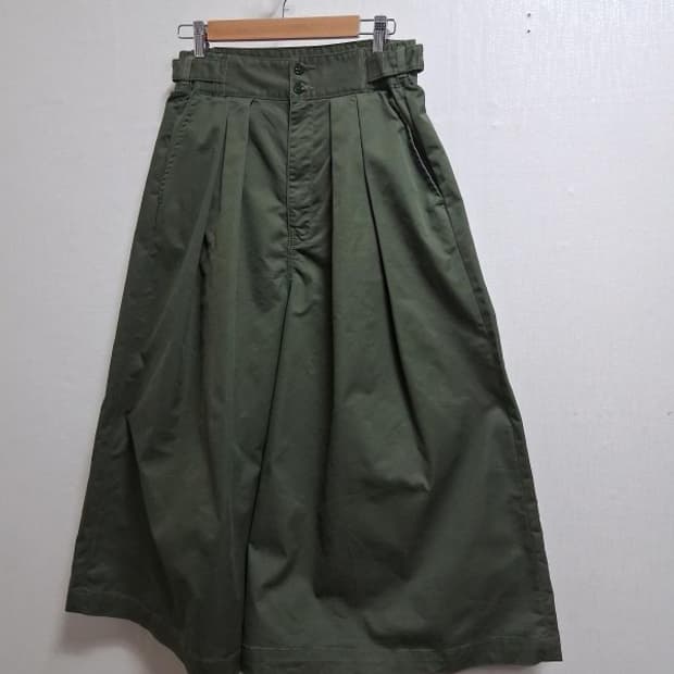 일본수입 LELILL 카키색 데님 치마바지 미착용 허리26 에서 28