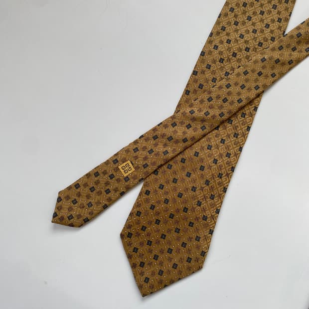 지방시 신형라벨 모노그램 정품 명품넥타이 (GIVENCHY)