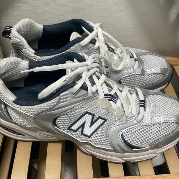 뉴발란스 530 스틸그레이 255사이즈