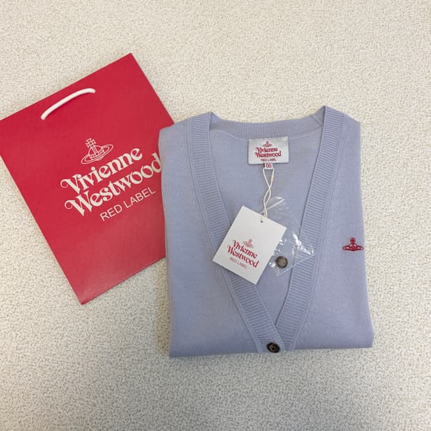 새상품 비비안웨스트우드 레드라벨 울 브이넥 가디건