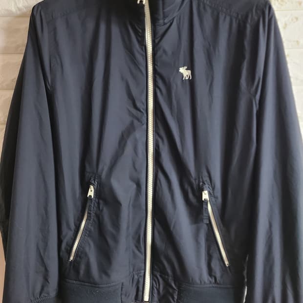 아베크롬비 네이비 블루종 점퍼