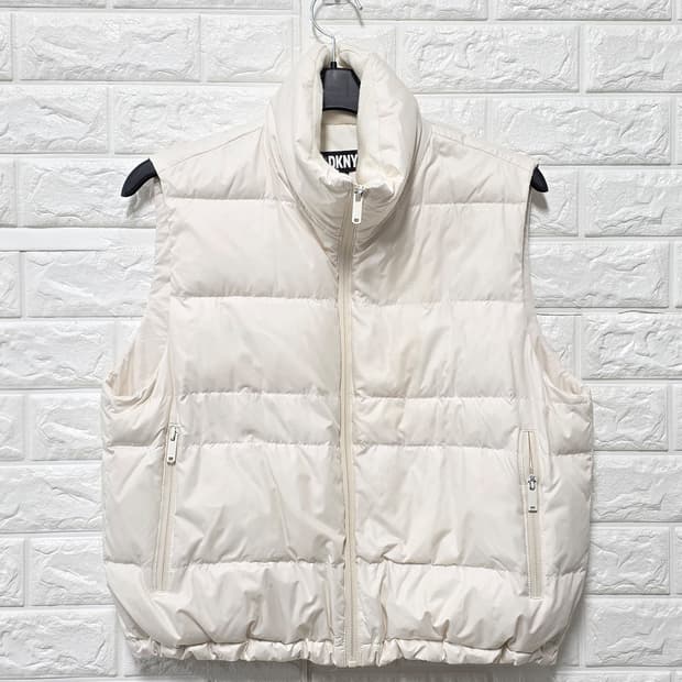 택포// DKNY 패딩 조끼 S