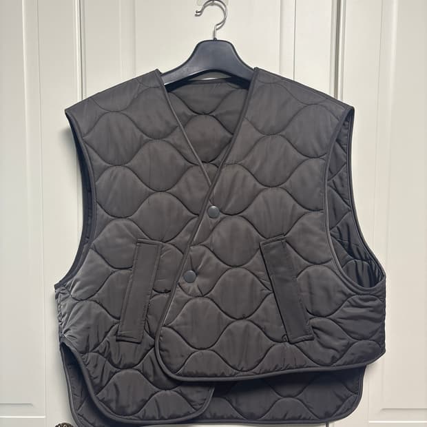 [새상품급 48 size] 솔리드옴므 밑단 언발란스 퀼팅 패딩 베스트