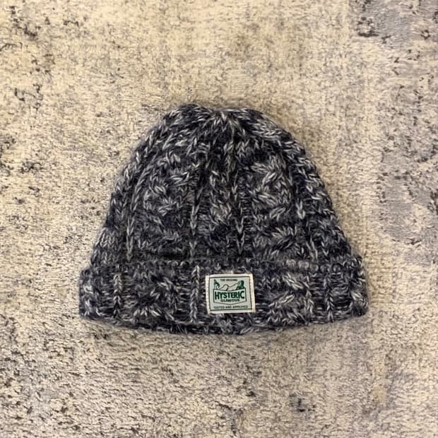 히스테릭 글래머 니트 비니