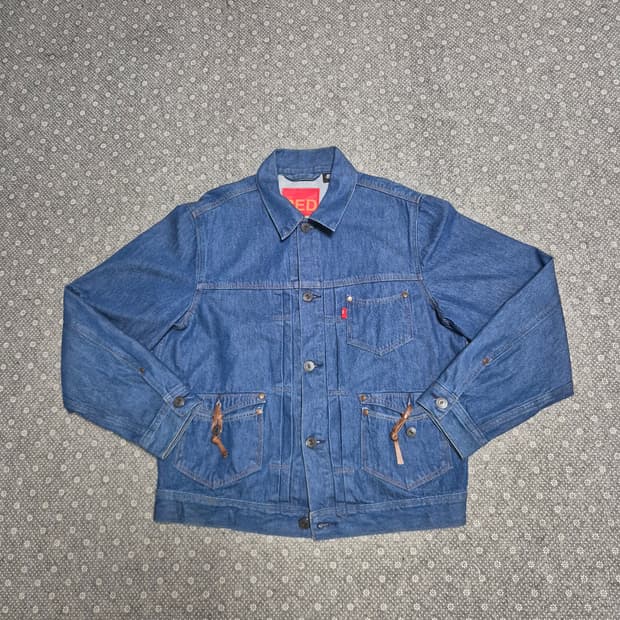 [M]리바이스 레드 트러카 - 367