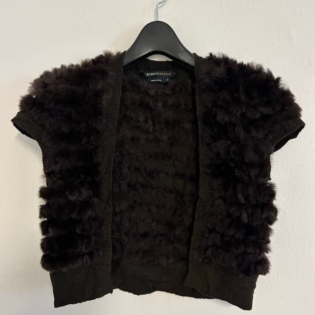 BCBGMAXAZRIA 래빗 퍼 니트 베스트