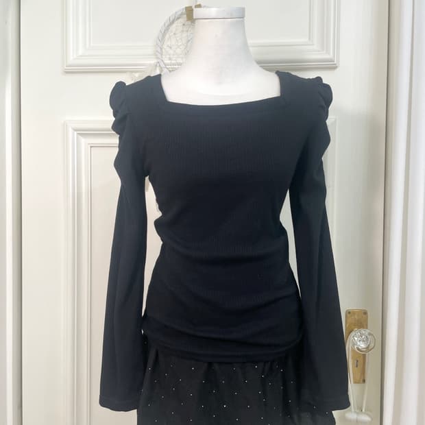 black puff sleeve back bow princess top