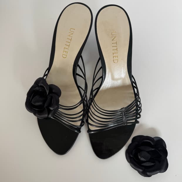 [made japan]UNTITLED 언타이틀드 장미 코사지 스트랩 뮬