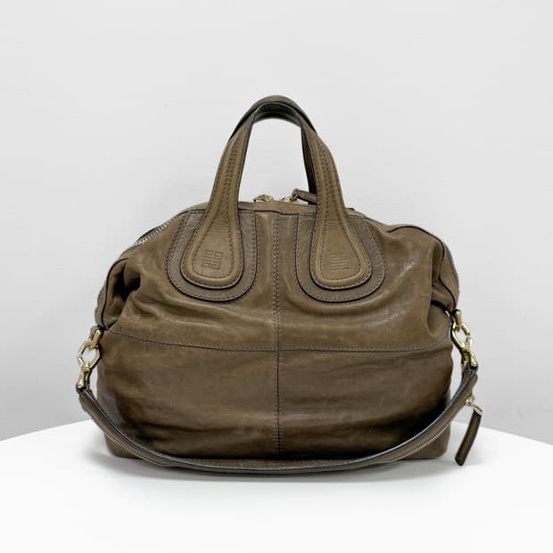 지방시 나이팅게일 레더 토트백