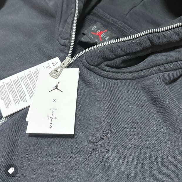 조던 x 트래비스 스캇 풀집 후드 블랙