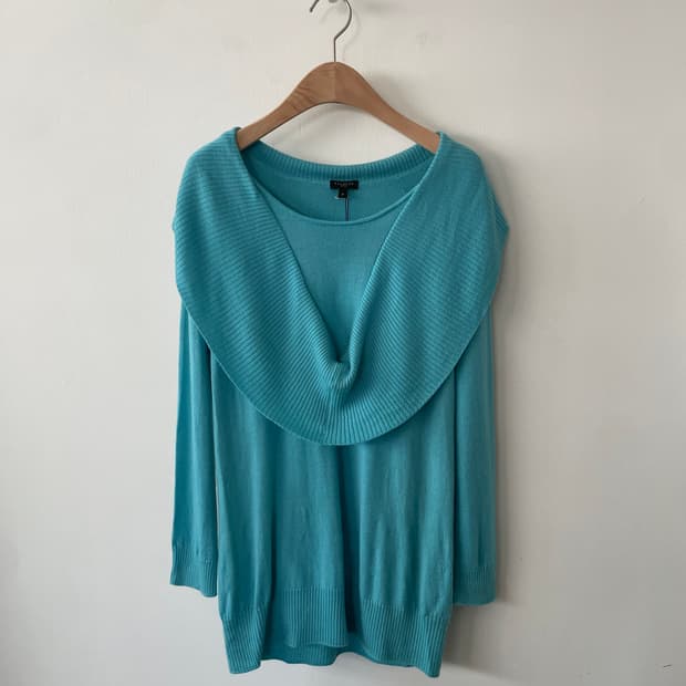 vintage aqua blue frilled wool knit