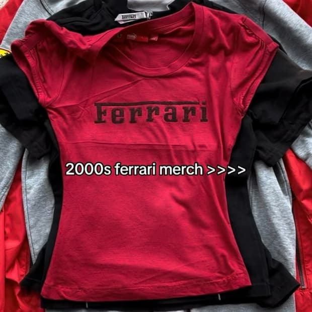 00s slim ferrari vintage t-shirt
