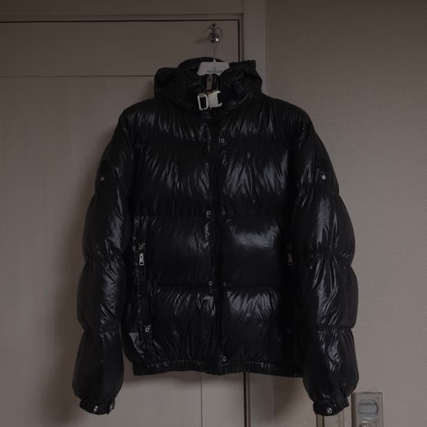 [3] 몽클레어 알릭스 22FW 알몬드 패딩 블랙